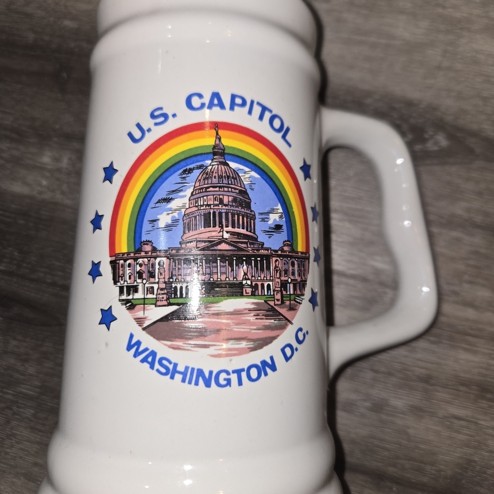 White U.S.‎ Capitol Souvenir Mug